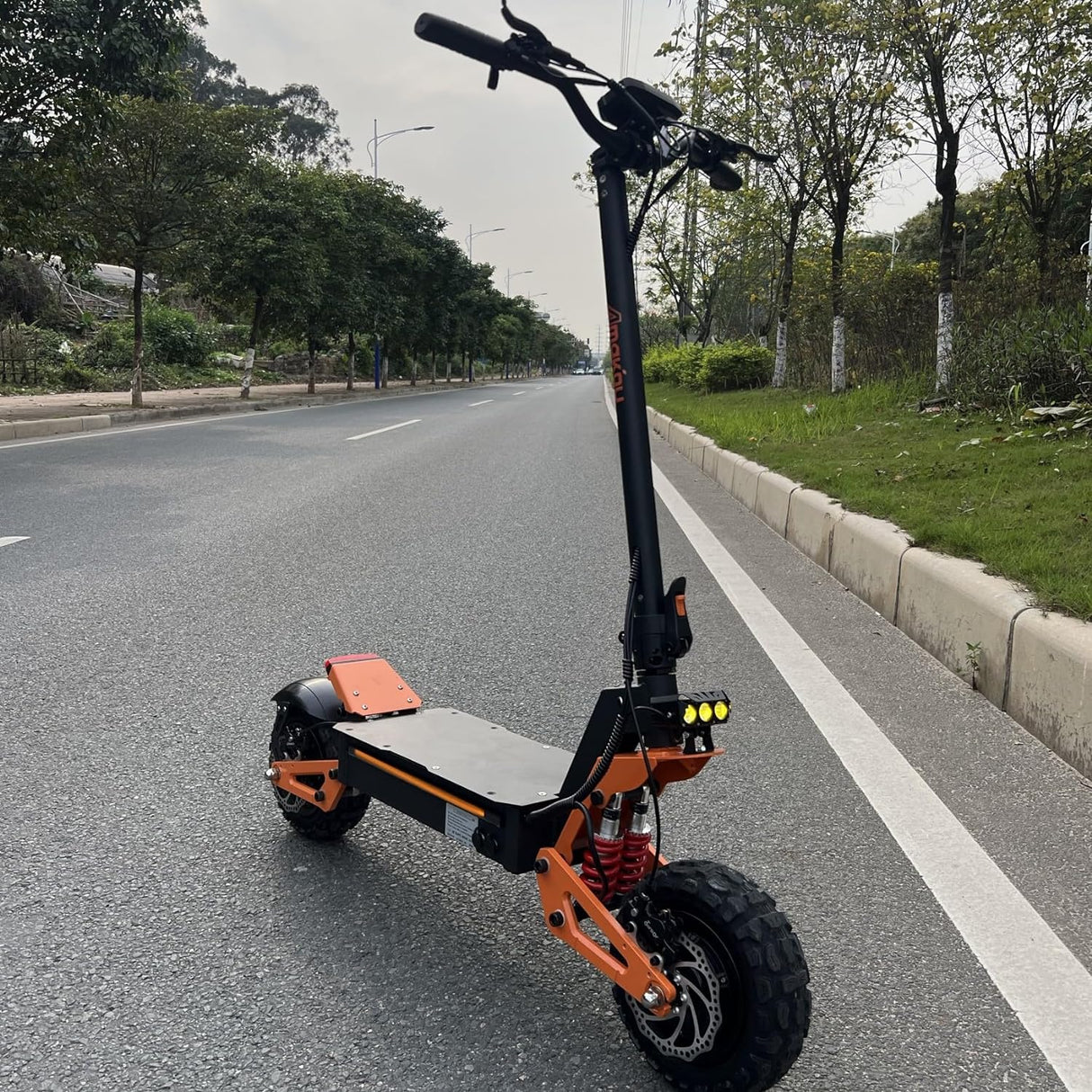 TOURSOR X5-60 11" Folding Electric Scooter 2*3000W Dual Motors 60V 38Ah Battery